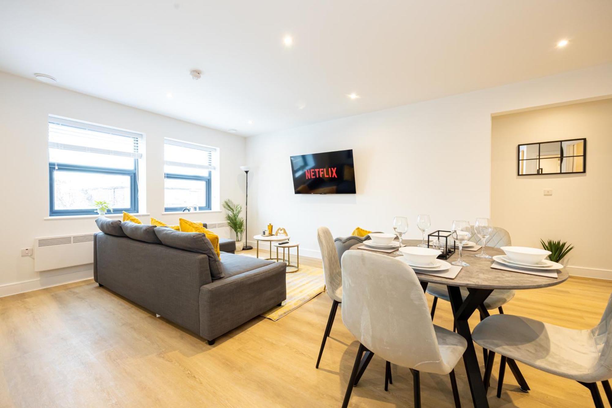 Modern 2 Bed Near Wythenshawe Hospital And Manchester Airport With Parking Exteriör bild